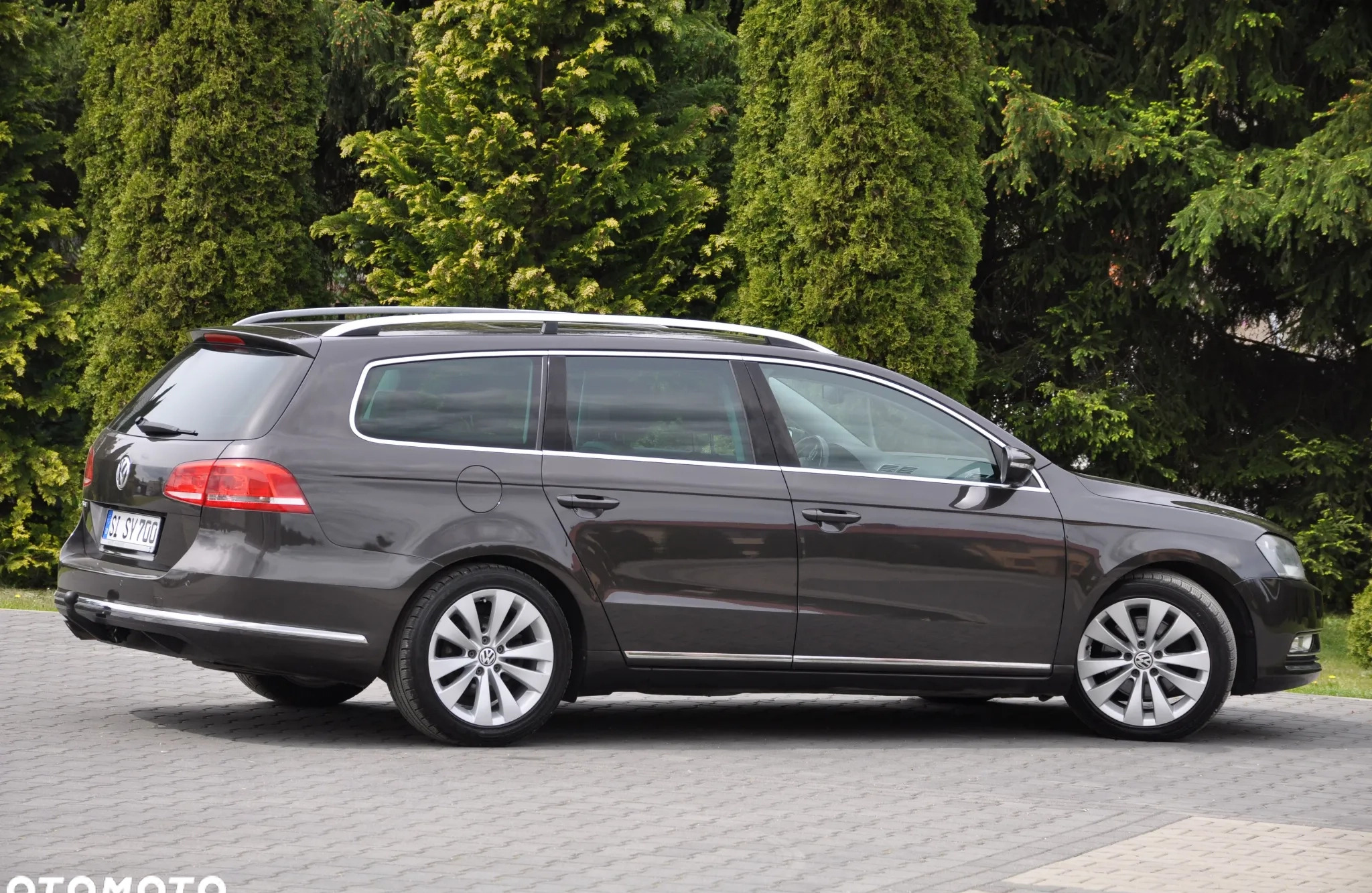 Volkswagen Passat cena 39900 przebieg: 240000, rok produkcji 2011 z Zawadzkie małe 781